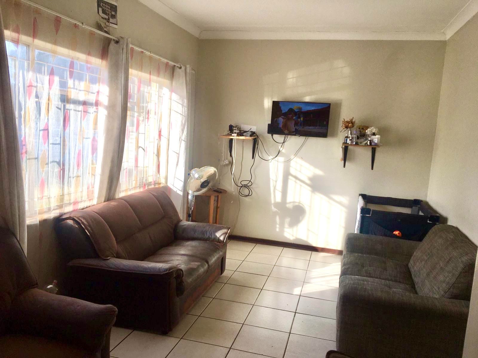 2 Bedroom Property for Sale in Potchefstroom North West